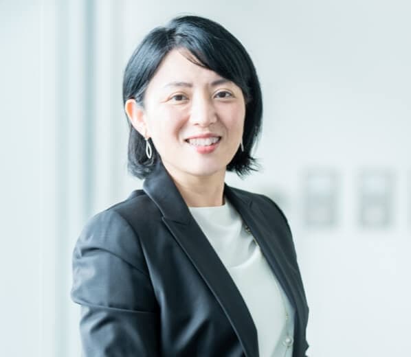 出井 京子